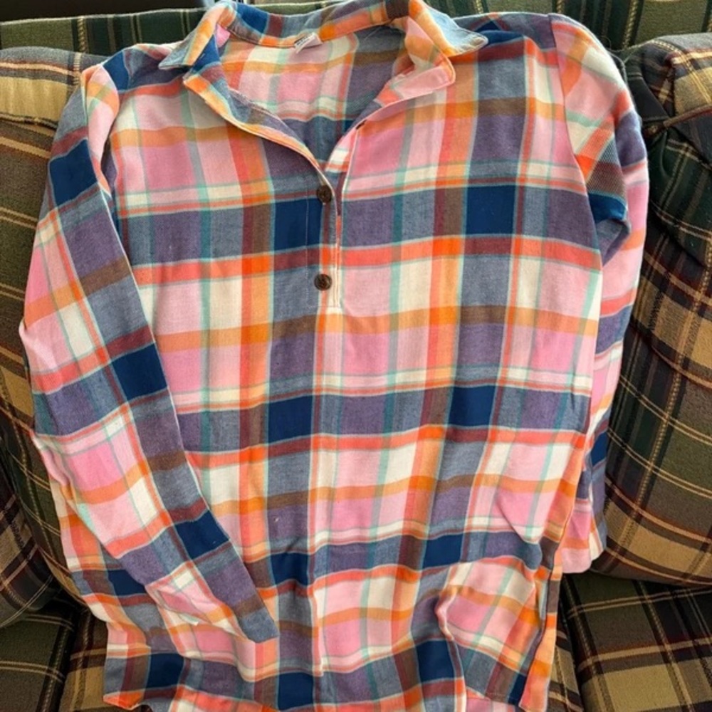 Old Navy Plaid Button-Front Shirt in Pink, Navy & Orange